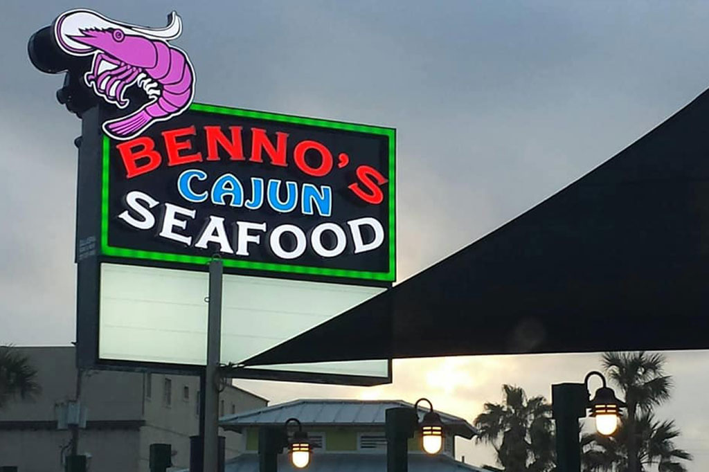 Benno's Cajun Seafood Restaurant Stay Galveston
